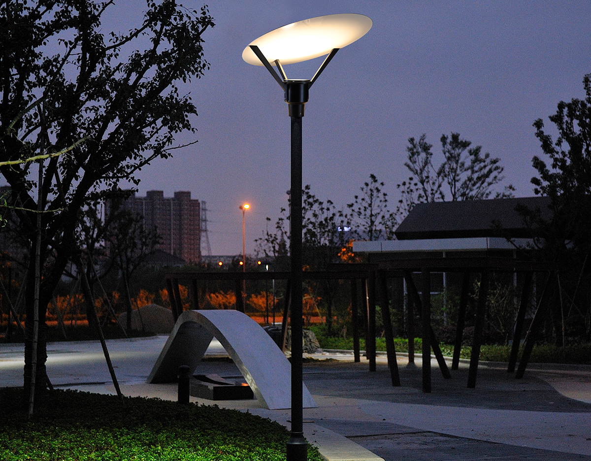 Iluminat cu LED pentru gradina